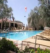 Oyster Residences Hotell 4*